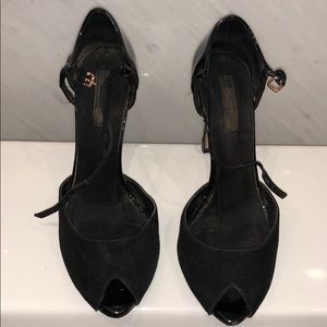 Zara black sandals. Worn a lot. Size 39